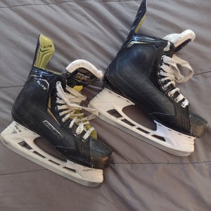Senior Used Bauer Supreme elite Hockey Skates Regular Width Size 5