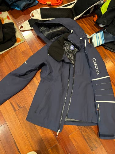 Beautiful Blue barely used Medium Arctica Jacket