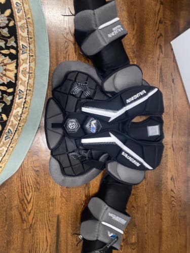 Vaughn velocity v9 pro carbon chest protector