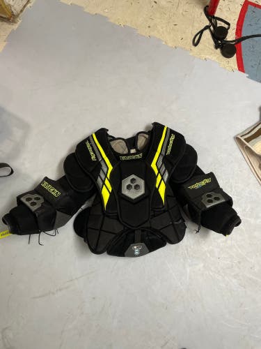Used Small Vaughn  Velocity VE8 Pro Goalie Chest Protector