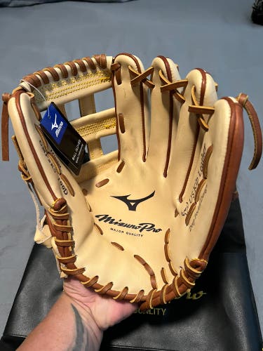 Mizuno Pro GMP2KS-100D Baseball Glove