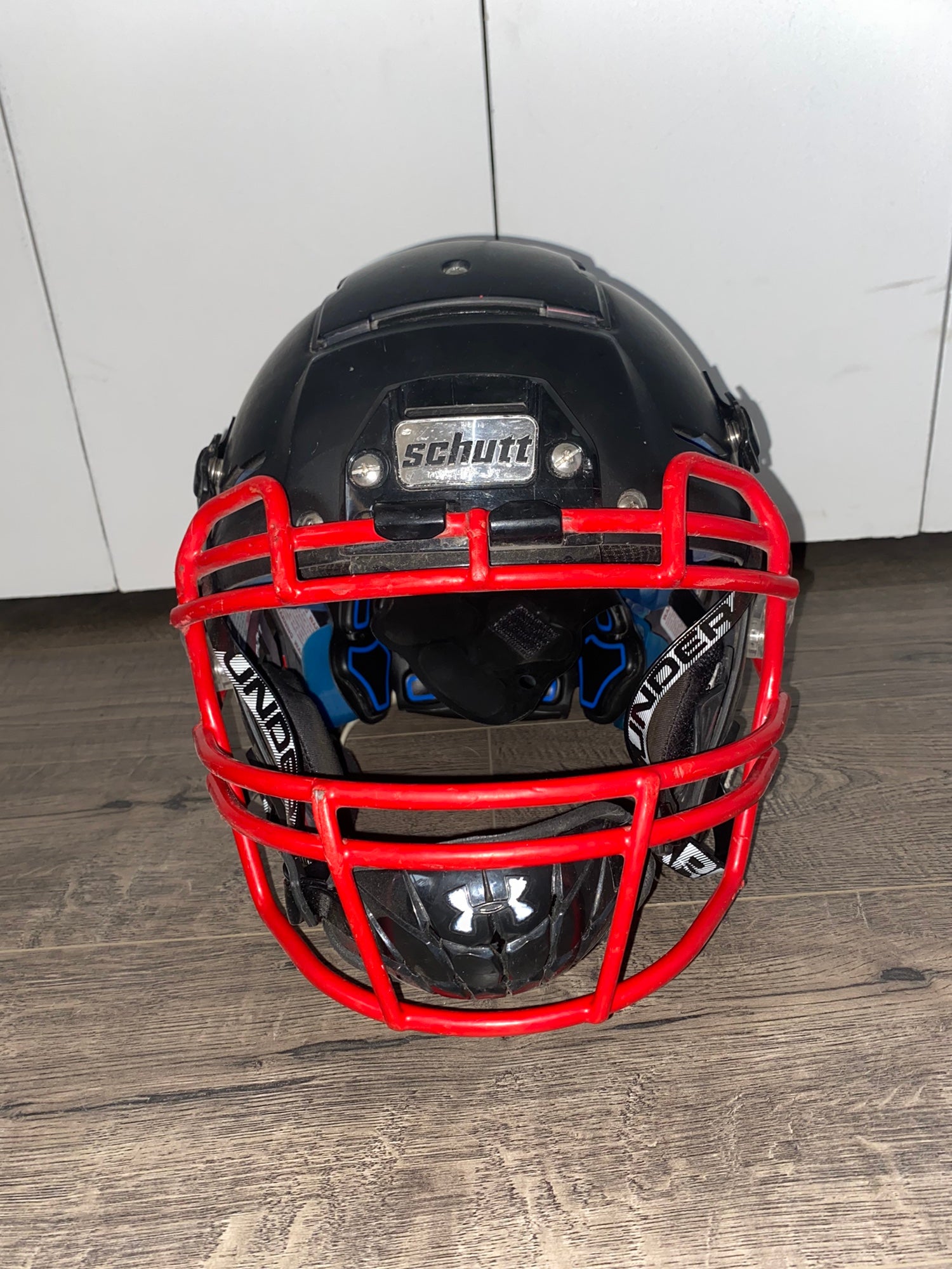 Used Large Schutt F7 Helmet | SidelineSwap