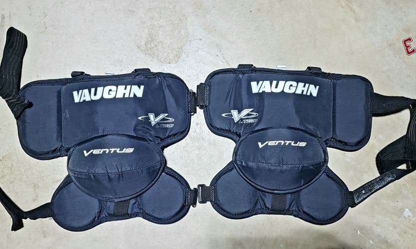 Vaughn Ventus lt60 knee pads jr