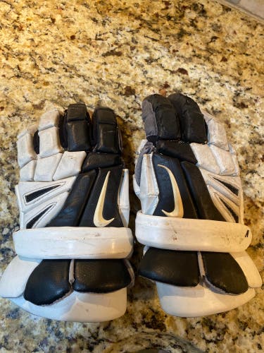 Used Nike 12" Vapor Elite Lacrosse Gloves
