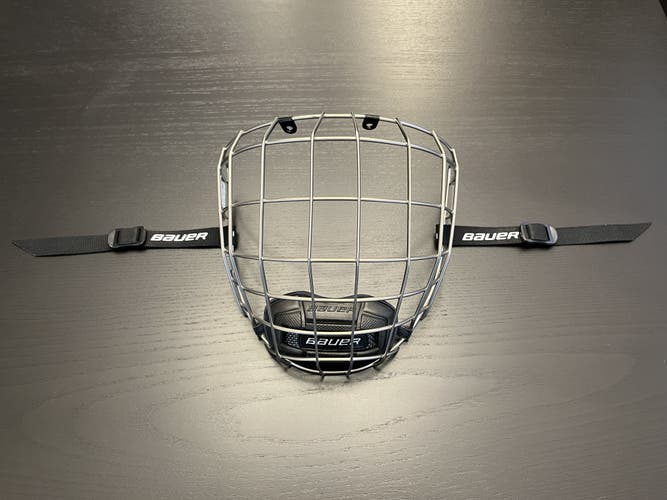 New Large Bauer Profile III Facemask Full Cage