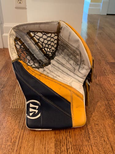 Warrior Ritual G4 Senior Goalie Glove