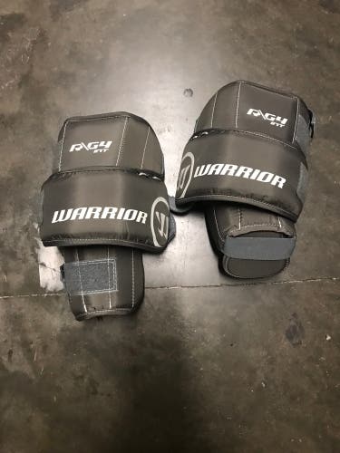 New Warrior Intermediate Goalie Knee Guards