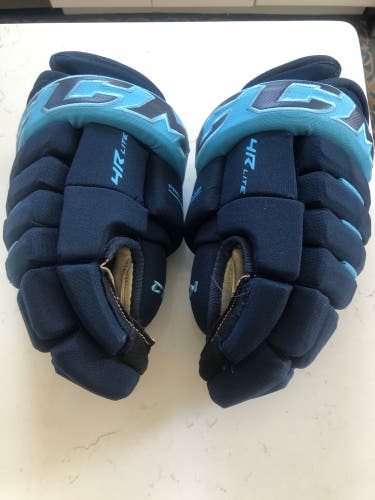 CCM 4R Lite 13” Gloves