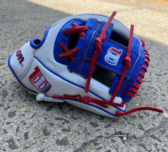 New July Glove Of The Month - 11.5" Wilson A2000 Baseball Glove