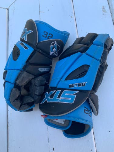 Johns Hopkins STX Stallion gloves