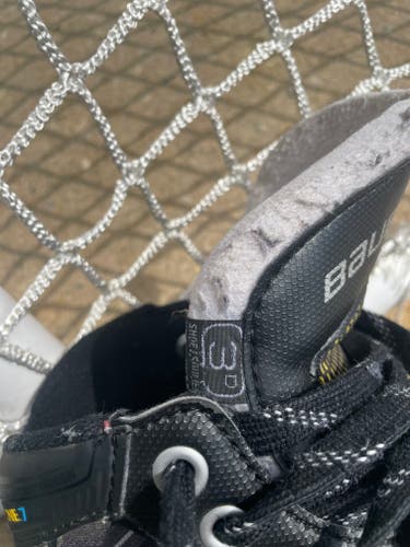 Junior Used Bauer Supreme One.7 Hockey Goalie Skates Regular Width Size 3
