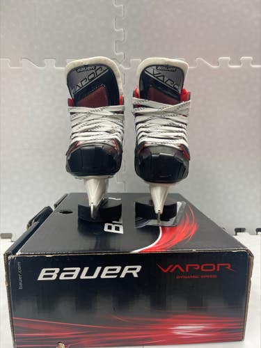 Junior New Bauer Vapor X2.7 Hockey Goalie Skates Regular Width Size 1