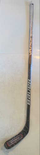 New Senior Right Hand | Bauer Vapor Hyperlite Hockey Stick | 77 Flex P28 Curve