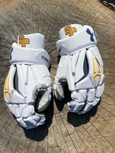 St. Paul’s New Under Armour 13" Command Pro 2 Lacrosse Gloves
