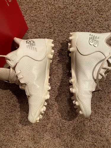 White Men's Molded Cleats High Top Freeze