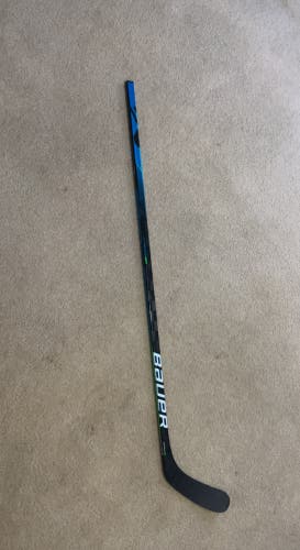 Senior Left Hand P92M Pro Stock Nexus Geo Hockey Stick