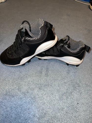 Black Men's Molded Cleats High Top