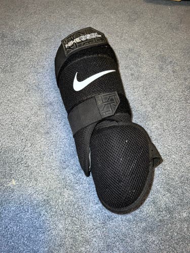 Used Senior Nike Shin Guard