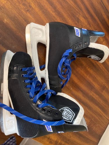 Ccm 3500 hockey skates
