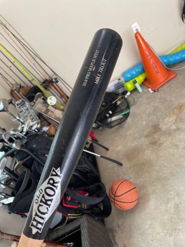 Used  (-3) 30 oz 33" MT27 Bat