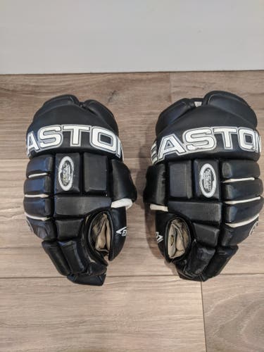 Easton Air Gloves 14'