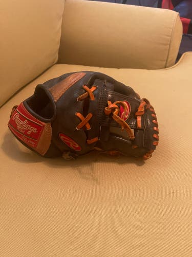 Used Right Hand Throw 11.5" Pro Preferred Baseball Glove