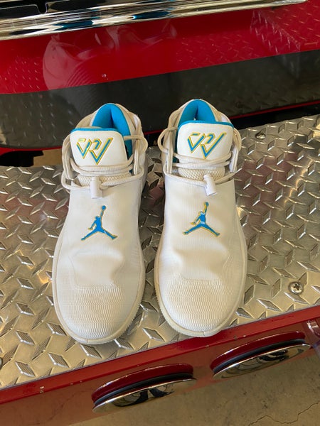 Used Men's Size 9.0 (Women's 10) Nike Jordan Why Not Zer0 Shoes