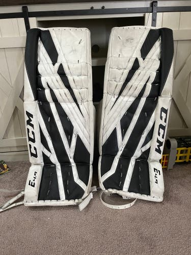 CCM E4.9 31+1 hockey leg pads
