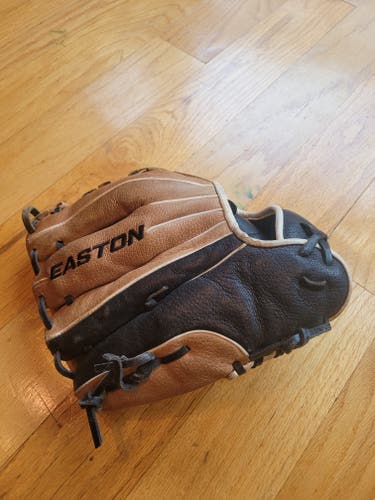 Used Right Hand Throw Easton Legend UTUR  Baseball Glove 11"