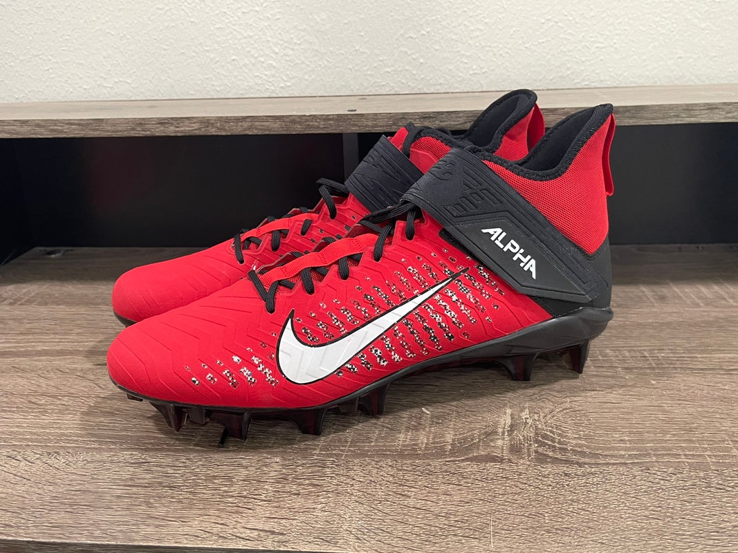 nike men's alpha menace varsity 2 mid football cleats