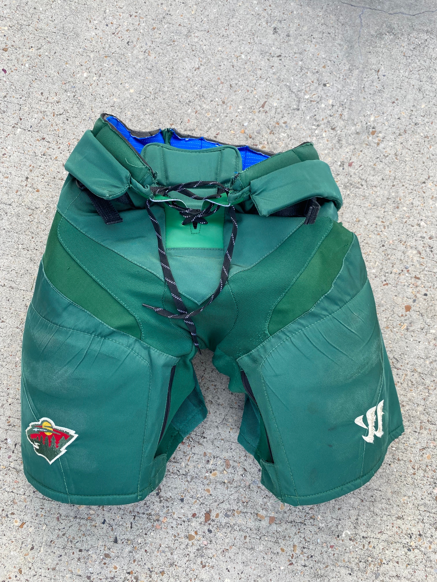 Warrior Covert Pro Stock Hockey Pants Medium Minnesota Wild Green MODIFIED 8685