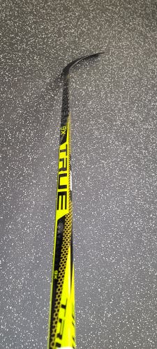 True Catalyst 9X Hockey Stick LH Gaudreau 13 MC Pro Stock 70 Flex