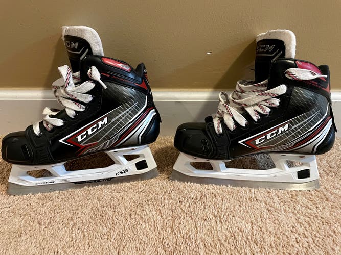 Junior Used CCM Jetspeed ft460 Hockey Goalie Skates Regular Width Size 2.5