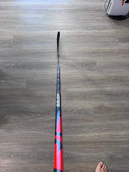 Senior Left Hand P92M Pro Stock Vapor Flylite Hockey Stick