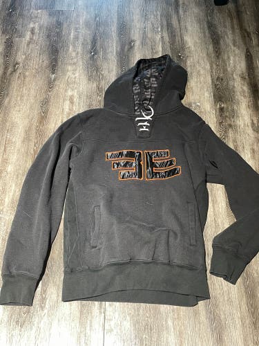 Buttendz Large hoodie