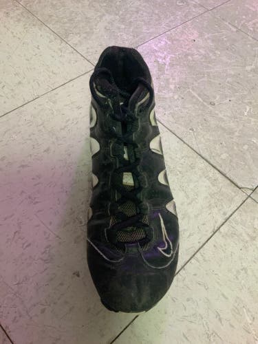 Unisex Size 10 (Women's 11) Nike Football Cleats