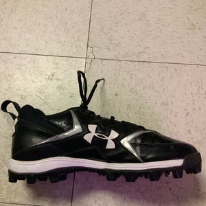 Unisex Size 12 (Women's 13) Under Armour Football Cleats