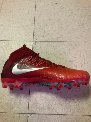 Unisex Size 13 (Women's 14) Nike Football Cleats