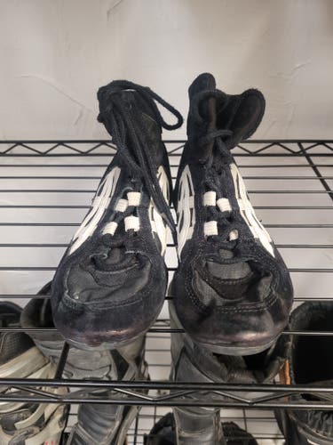 ASICS Wrestling Shoes (Size 2 1/2)