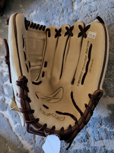 New Reebok Right Hand Throw vr6000 Baseball Glove 12"