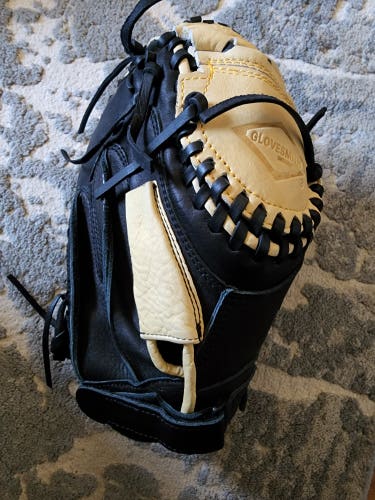 New Right Hand Throw Catcher's Glove