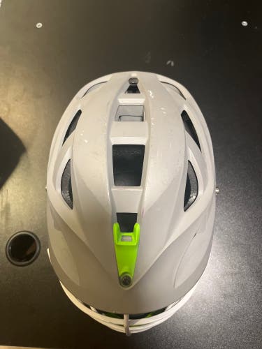Player's Cascade S Helmet