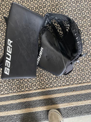 Bauer Hyperlite glove and blocker