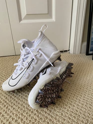 White Men's Molded Cleats Nike