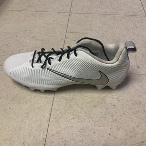 Unisex Size 13 (Women's 14) Nike Football Cleats