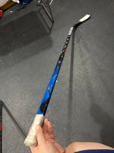 Senior Right Handed P28 Pro Stock Nexus Geo Hockey Stick