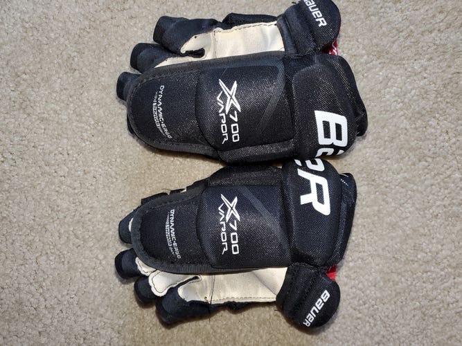 Used Bauer Gloves 10"