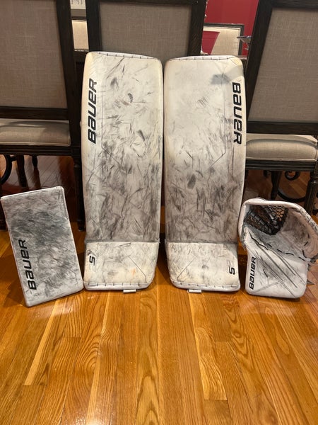 Used 35" Regular Supreme 2S Goalie Full Set