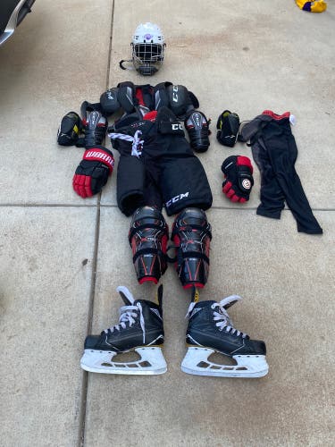 Hockey gear set