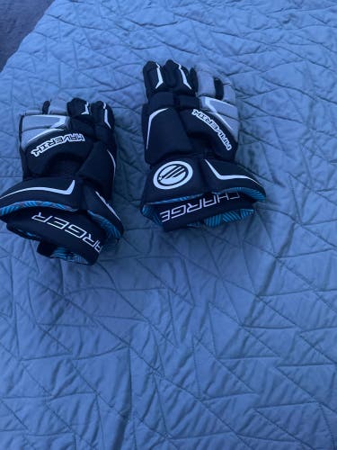 Used Player's Maverik 10" Charger Lacrosse Gloves